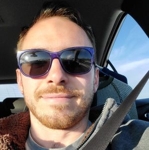 Meet your Posher, Corey